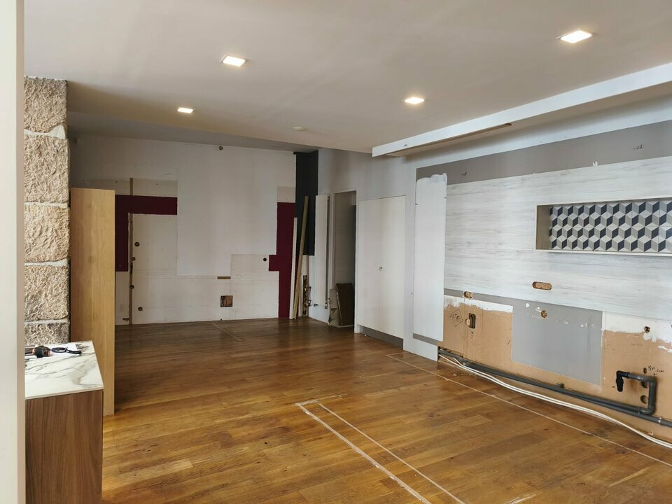 Emplacement n°1 – Local commercial lumineux avec cachet