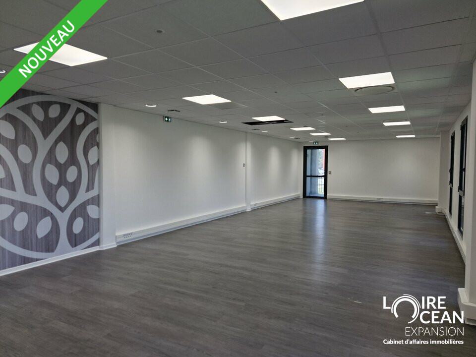 À LOUER  BUREAUX RÉCENTS
Pornic  Route Bleue / Gare