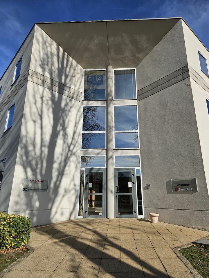 Bureaux 73 m²  2ᵉ étage d&rsquo;un immeuble tertiaire