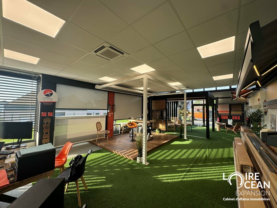 OPPORTUNITE RARE – A LOUER LOCAL COMMERCIAL – ZONE DE VILLEJAMES