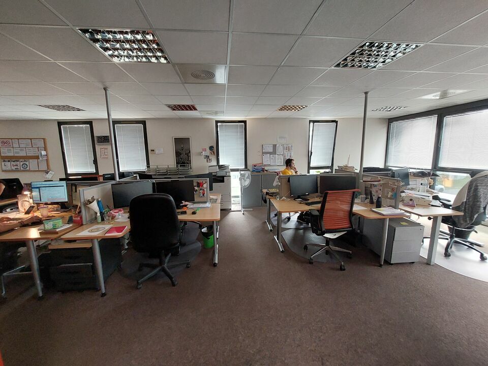 A LOUER BUREAUX