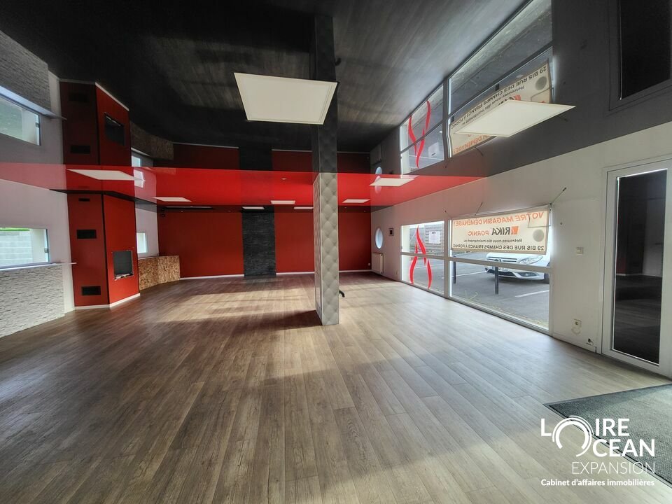 LOCAL COMMERCIAL AXE PASSANT PORNIC !