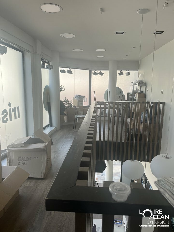 LOCAL COMMERCIAL A CEDER- EMPLACEMENT NUMERO 1 LA BAULE