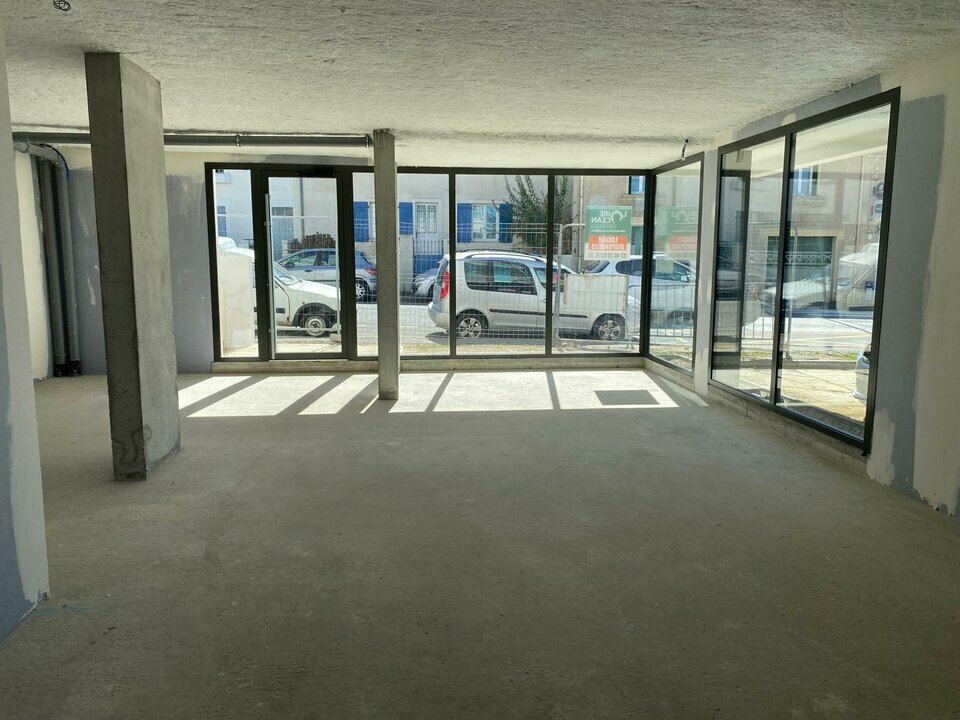 À VENDRE – LOCAL COMMERCIAL NEUF – PORNIC