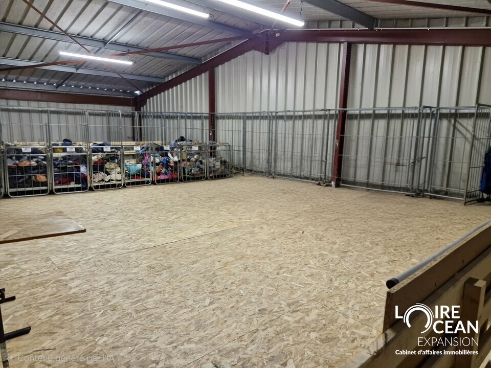 LOCAL D&rsquo;ACTIVITE MIXTE AVEC ESPACE EXTERIEUR DE STOCKAGE LA BLAVETIERE – LOCATION !