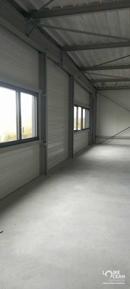 Location – Local d&rsquo;activité – 393m²