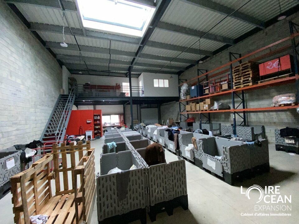 A VENDRE LOCAL ACTIVITE VERTOU