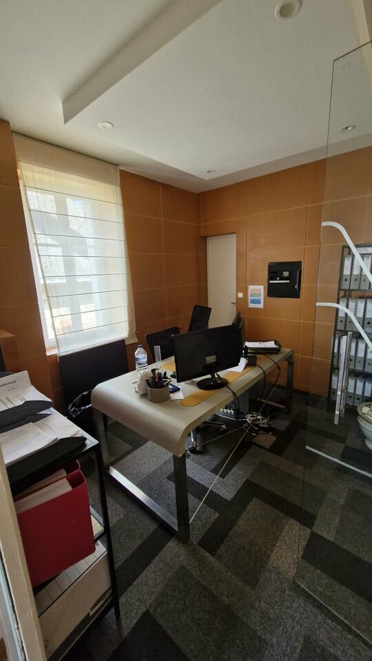 A LOUER BUREAUX A LA BAULE – VENTRE VILLE A LOUER BUREAUX A LA BAULE – VENTRE VILLE