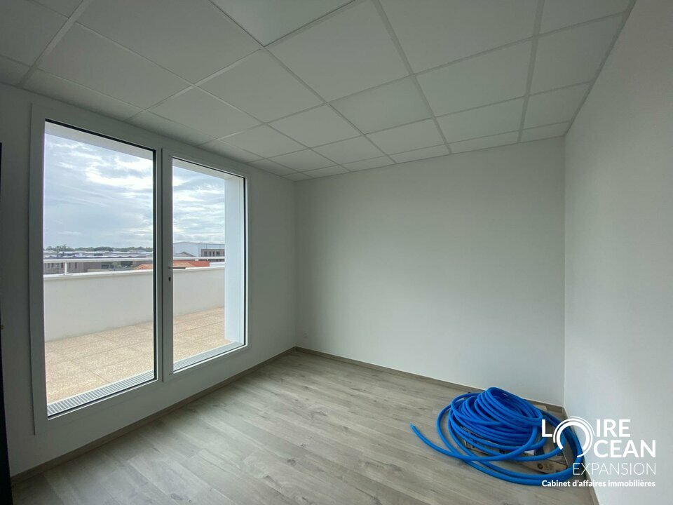 A LOUER BUREAUX CLISSON