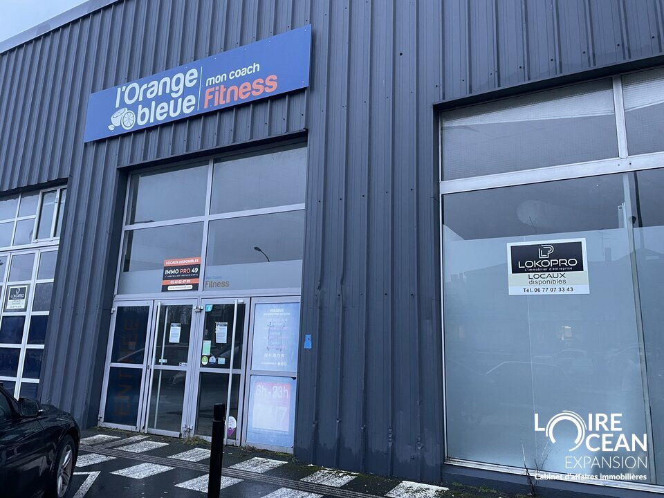 LOCAL COMMERCIAL À LOUER  CHOLET CENTRE