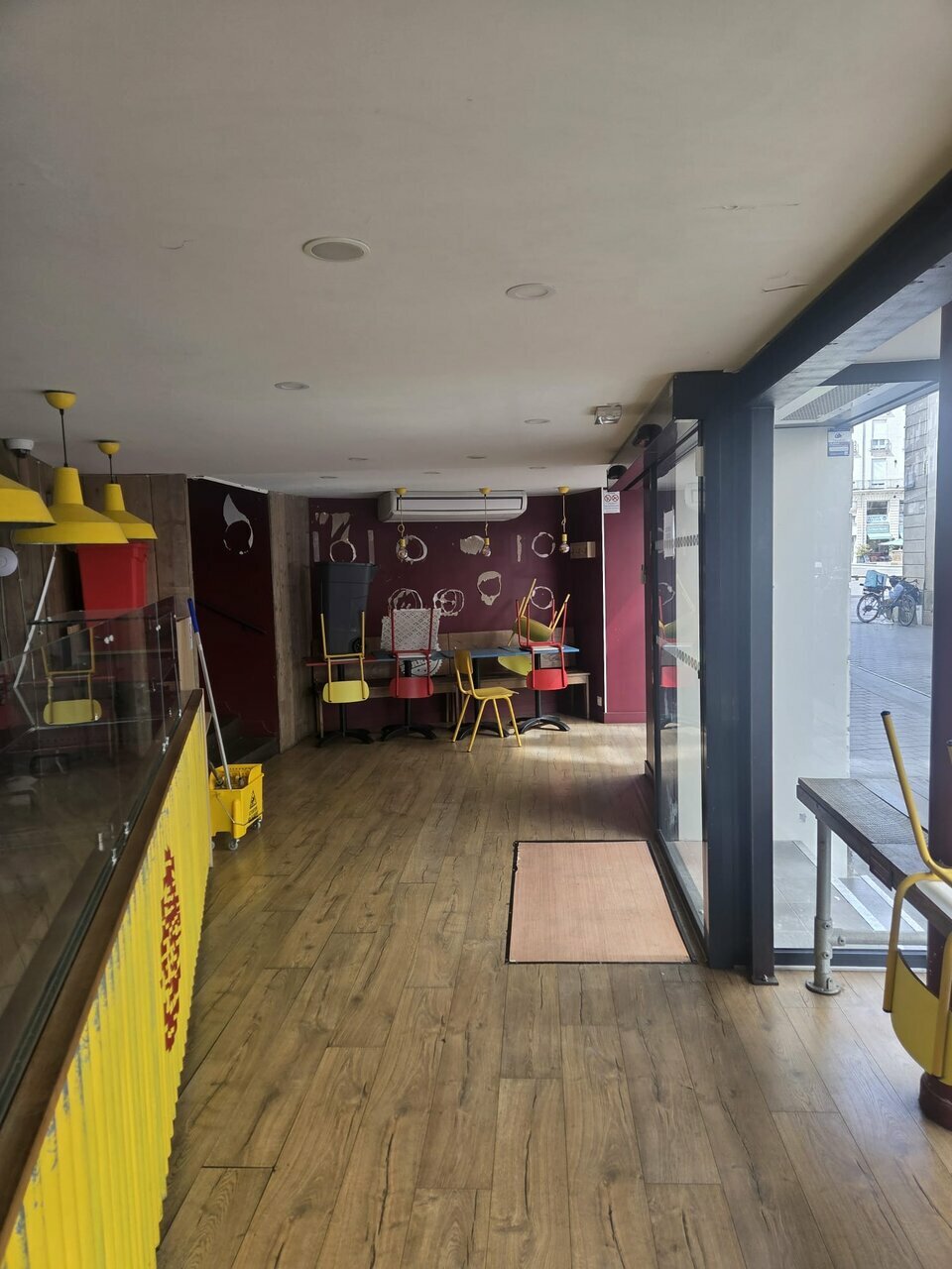 À CÉDER – DROIT AU BAIL – LOCAL COMMERCIAL – NANTES CENTRE