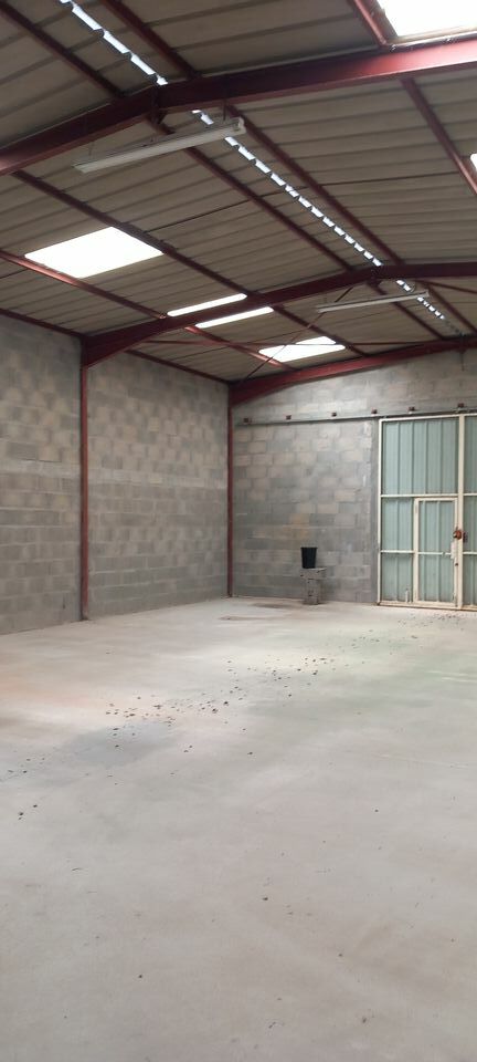 Terrain + Bâtiment à vocation d&rsquo;activités diverses – Commune de Vigneux
