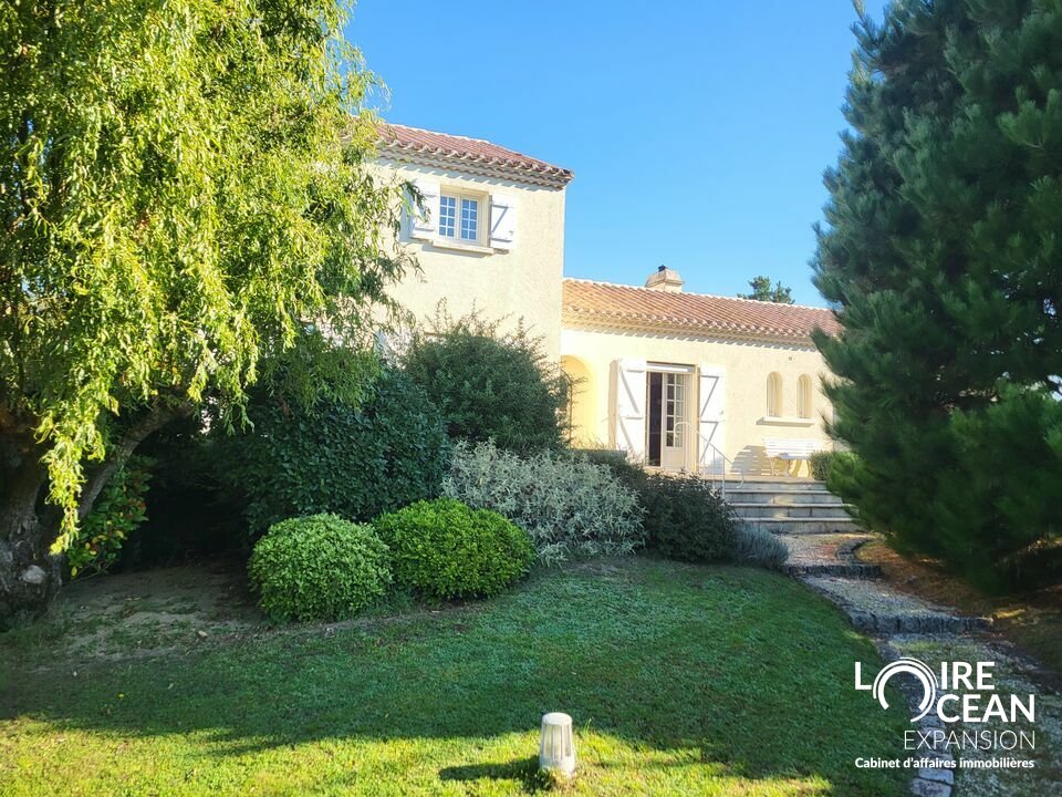 MURS A  LA VENTE – BOULEVARD DE LINZ A PORNIC  –  POUR BUREAUX/ACTIVITE/PROFESSIONS LIBERALES –