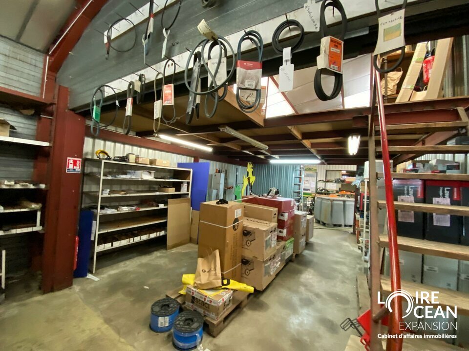Un emplacement à forte visibilité en entrée de zone commerciale