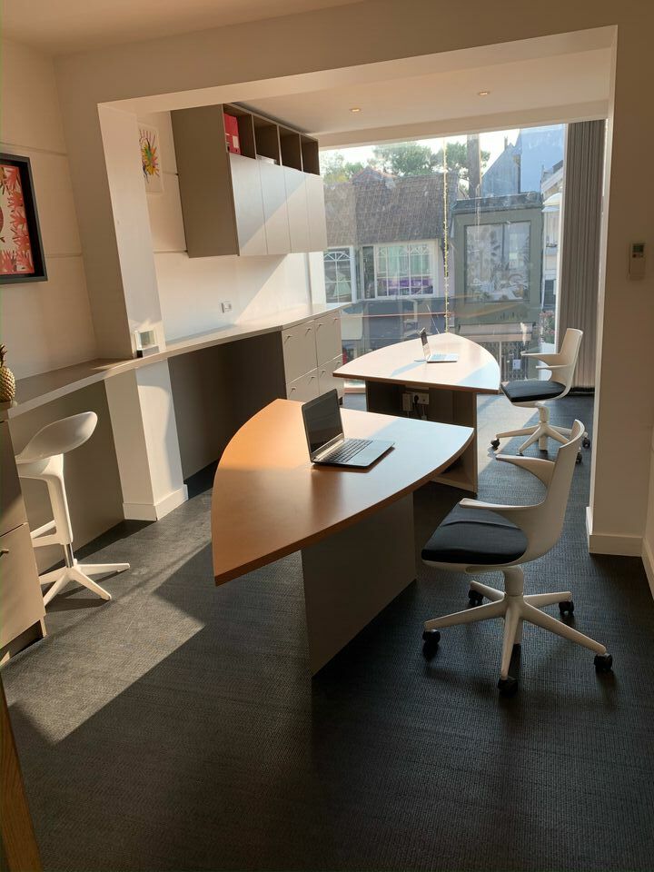 BUREAU A LOUER MEUBLE LA BAULE CENTRE VILLE – Produit clé en main