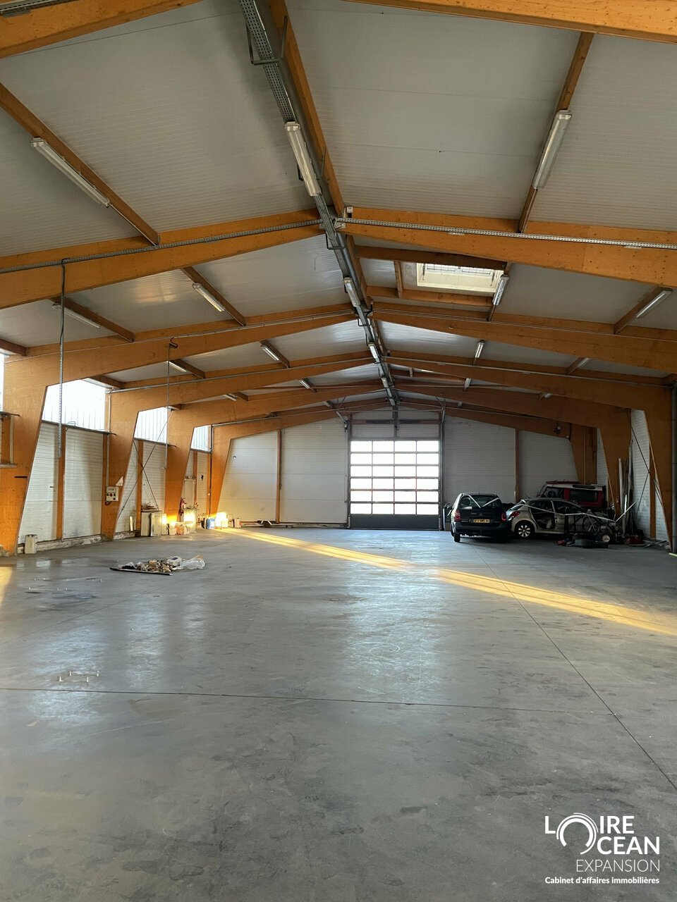 Bâtiment d&rsquo;activités 845 m²  Zone industrielle Candé (49)