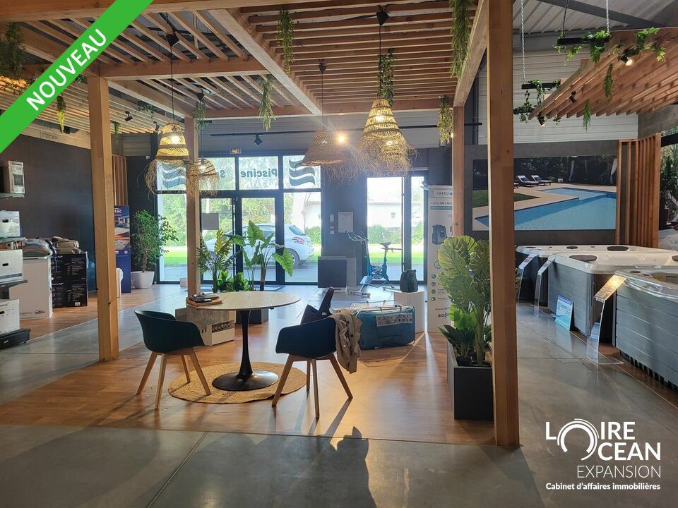 LOCAL COMMERCIAL 200 m² – ZONE COMMERCIALE DE ST BREVIN LES PINS !