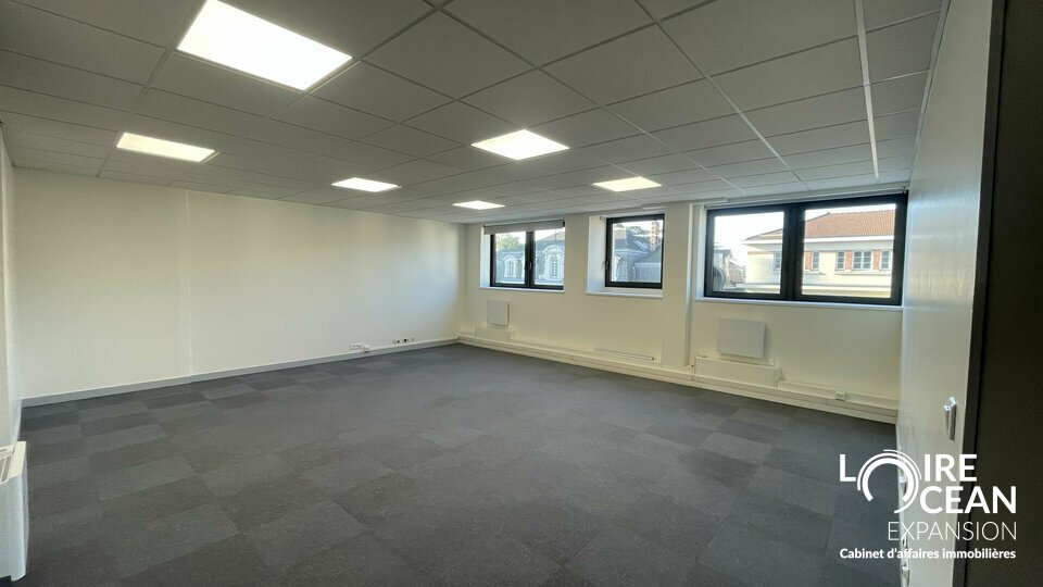 Opportunité Exceptionnelle : Bureaux d&rsquo;environ 200 m² au Cur de Nantes – VILLA CAMUS
