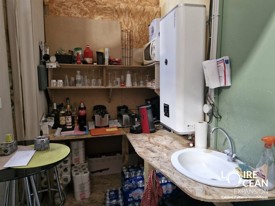 Opportunité, bâtiment d&rsquo;environ 250 m² avec fort potentiel d&rsquo;aménagement – Paimboeuf !