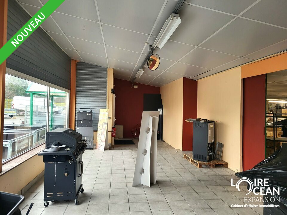 CELLULE MODULABLE, EMPLACEMENT IDEAL POUR ACTIVITE DE SHOWROOM SUR AXE TRES PASSANT !