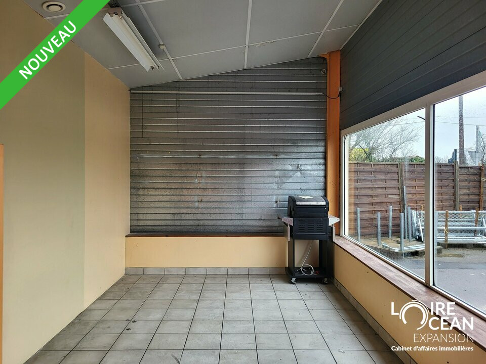CELLULE MODULABLE, EMPLACEMENT IDEAL POUR ACTIVITE DE SHOWROOM SUR AXE TRES PASSANT !