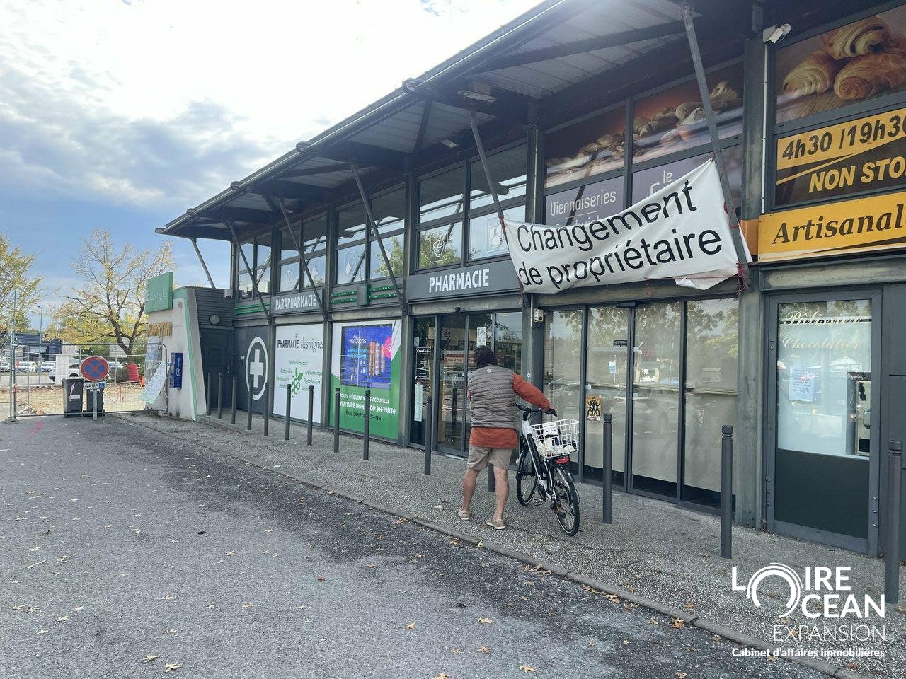PONT-SAINT-MARTIN  LOCAL COMMERCIAL 270 m²