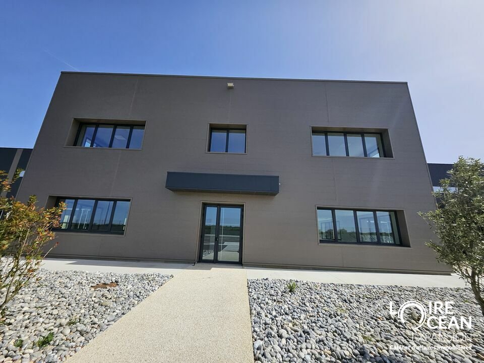 Ensemble Logistique en Vendée BREEAM Excellent – ICPE 1510
