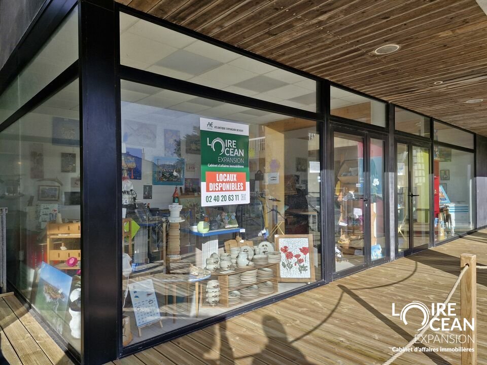 Emplacement avec une vue Mer à PREFAILLES !