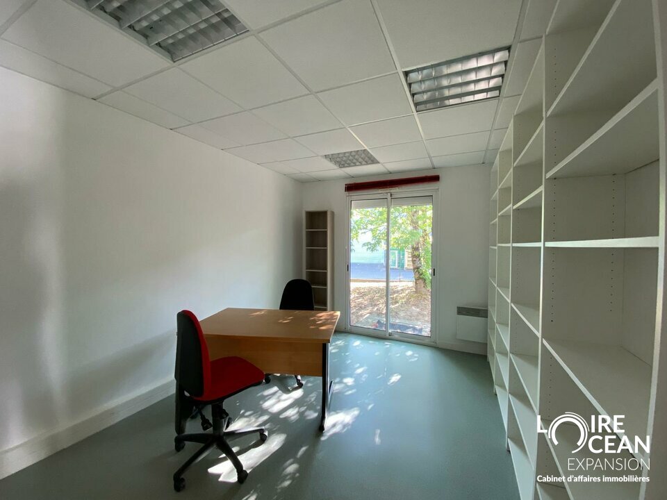 A LOUER BUREAUX