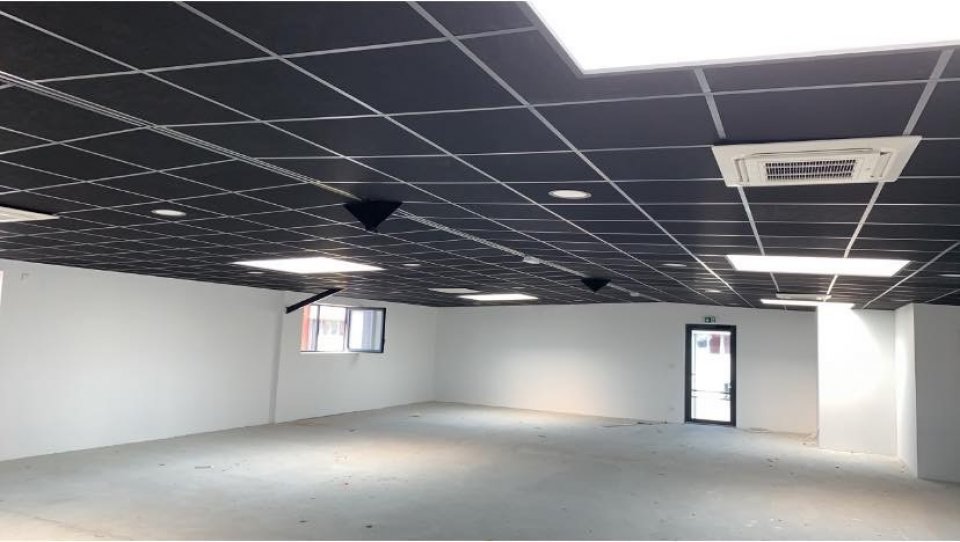 Location 275 m² au cur d&rsquo;un secteur stratégique de Saint-Herblain