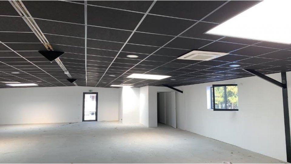 Location 275 m² au cur d&rsquo;un secteur stratégique de Saint-Herblain