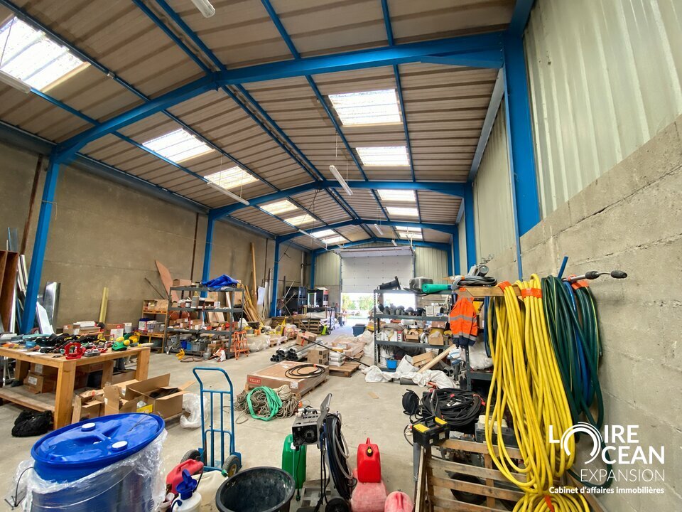 Local d&rsquo;activité à louer à Bouguenais  250 m²