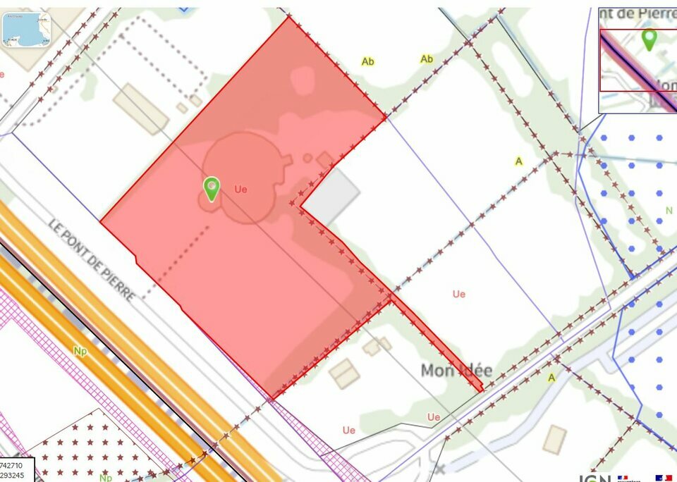 PROCHE NANTES 1 700 m² AVEC UN VASTE PARKING