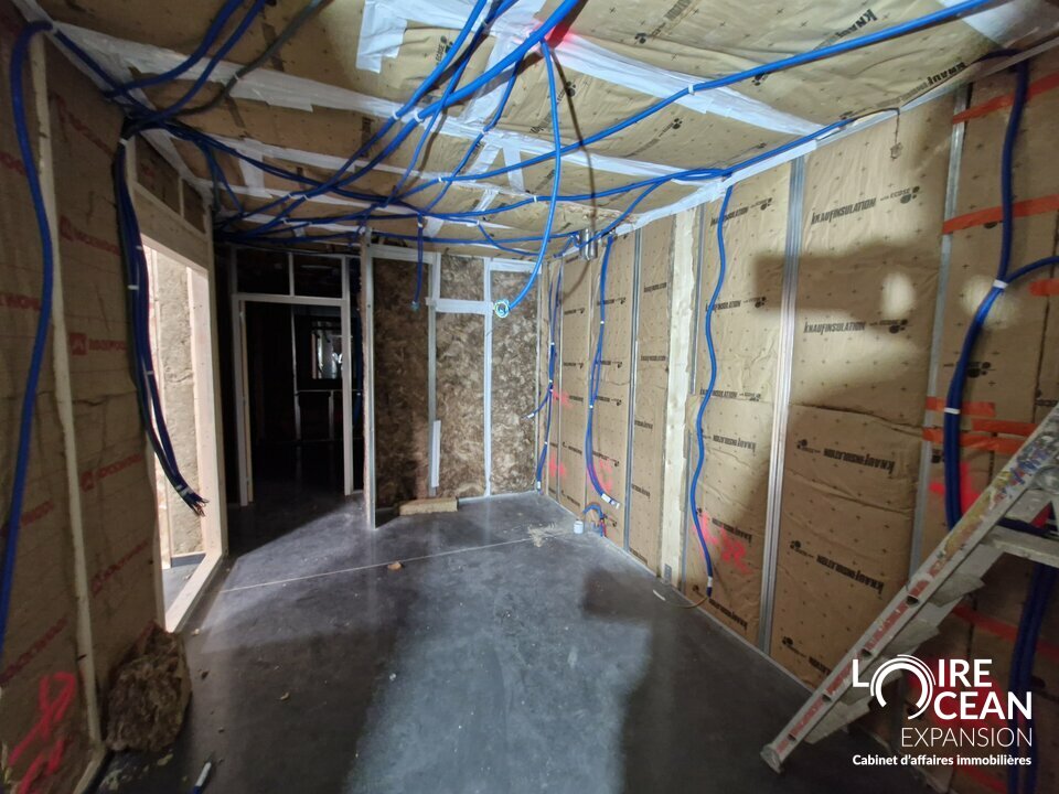 LOCAL D&rsquo;ACTIVITE – ENTREPOT NEUF, ZONE DU BUTAI  A CHAUMES EN RETZ !
