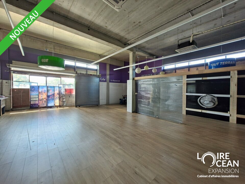 EMPLACEMENT PREMIUM DANS LE CENTRE COMMERCIAL DU CHAUDRON !