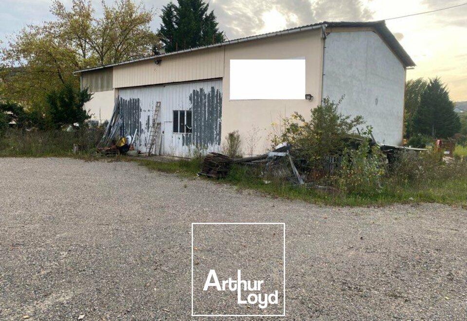 Local d'activité 200m² sur parcelle de 2150m²