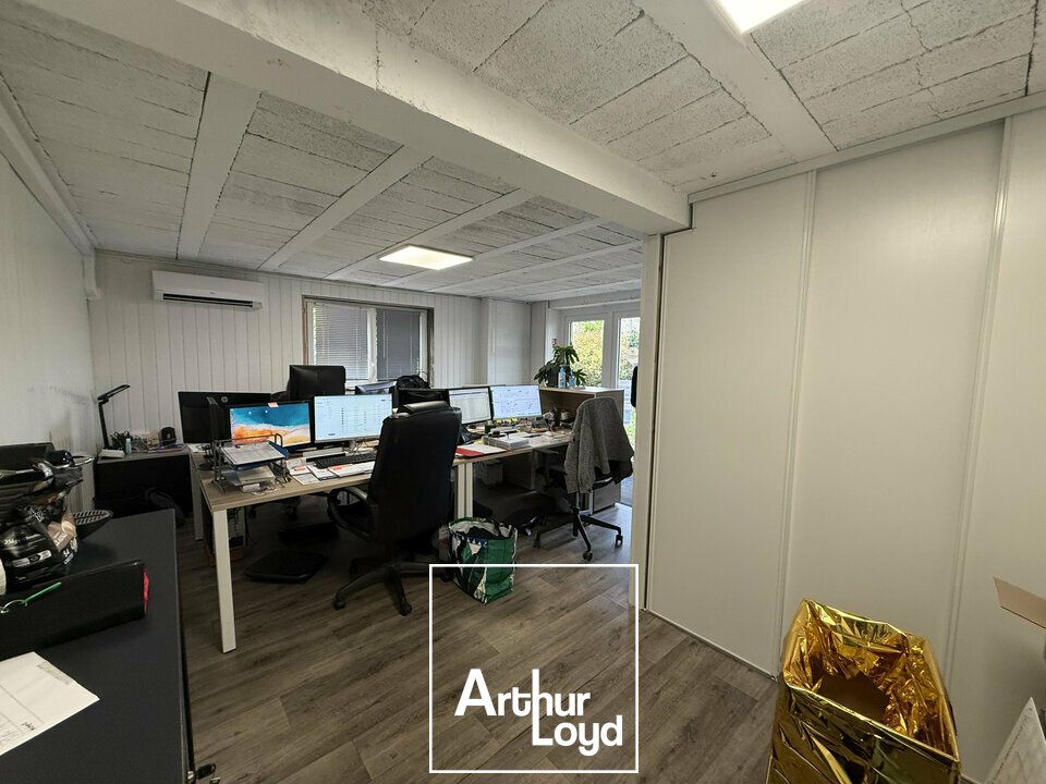 A vendre Bureaux 170m² Terrasson-Lavilledieu