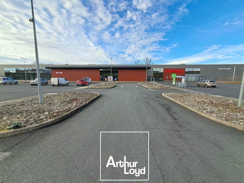 A louer Bureaux 500m² Lubersac