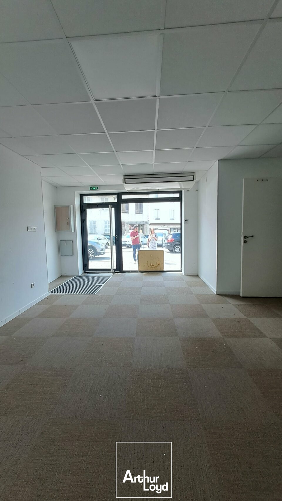 A louer Local commercial  88m² Lubersac