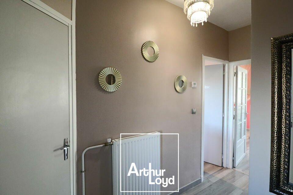 A vendre Bureaux 104m² Brive-la-Gaillarde