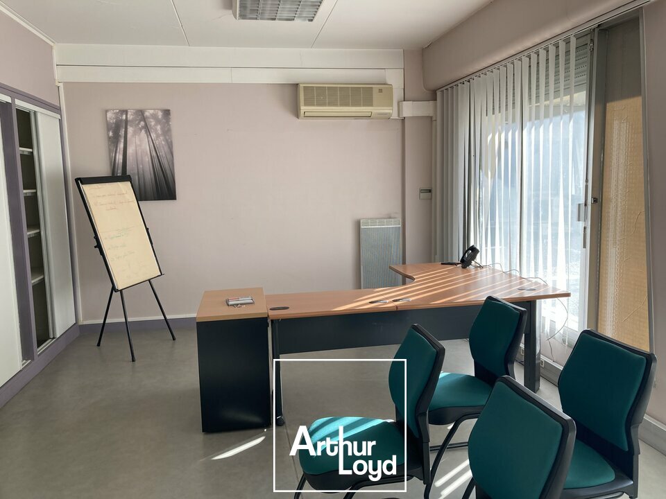 A louer Bureaux 118.3m² Tulle