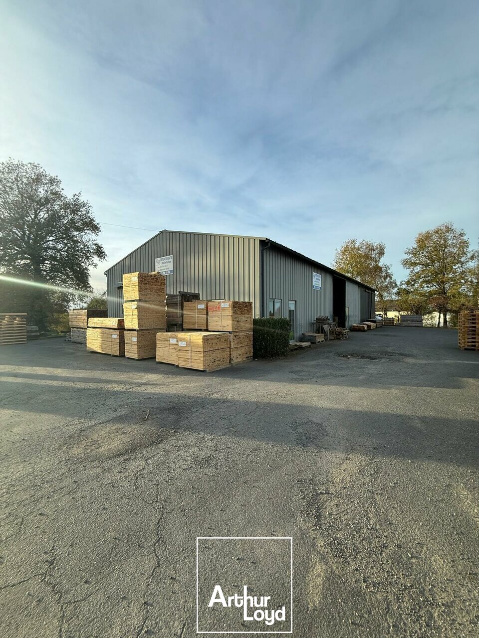 A vendre Locaux d'activité 376m² Uzerche