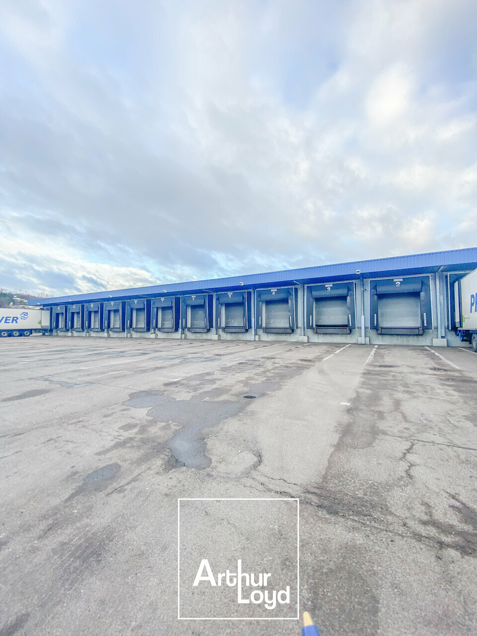 A vendre Locaux d'activité 3825m² Brive-la-Gaillarde