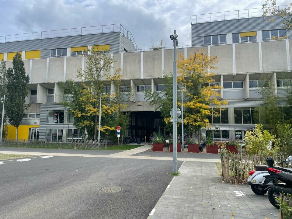 BUREAU A LOUER - CITE NUMERIQUE - BEGLES (33)