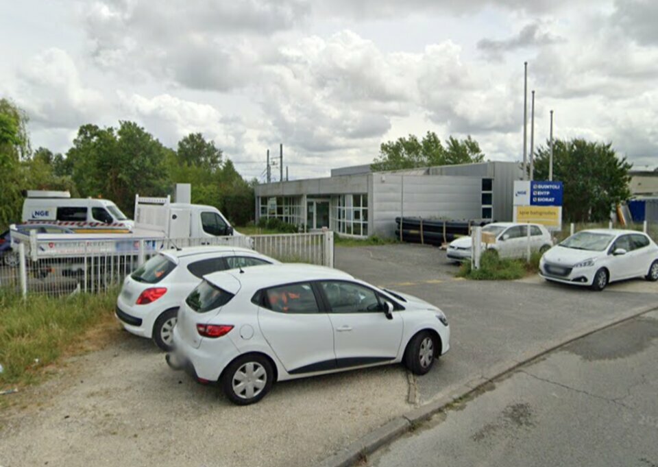 LOCAL COMMERCIAL MIXTE BUREAU - STOCKAGE - BRUGES CAMPILLEAU