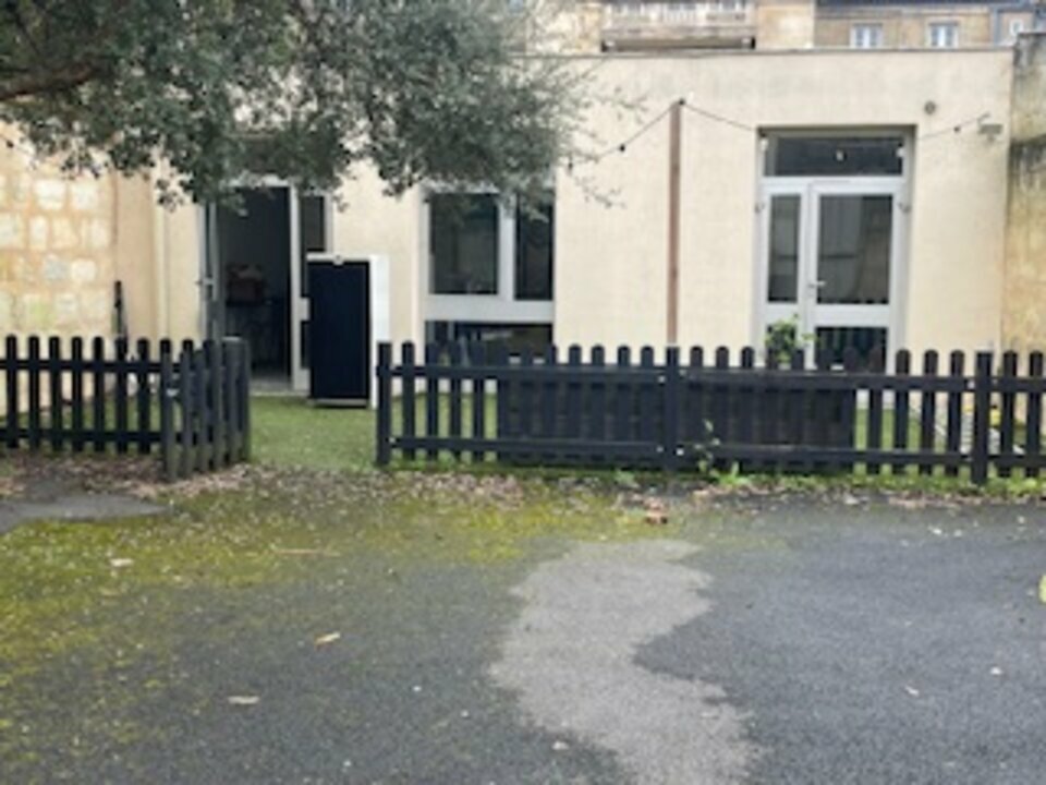 A vendre Bureaux 180m² Bordeaux