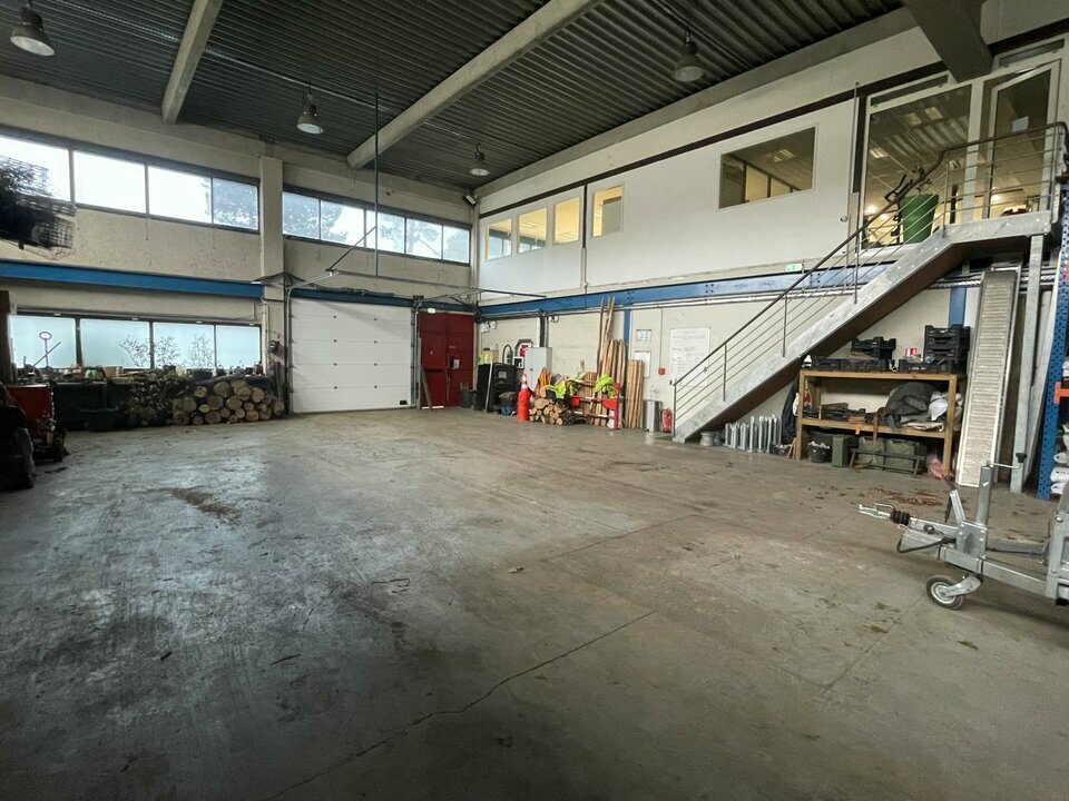 LOCATION  LOCAL D'ACTIVITE 493 m²  MÉRIGNAC AEROPORT (33)