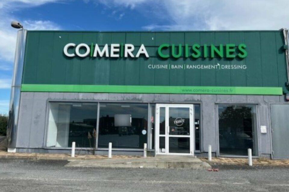 MERIGNAC SOLEIL - LOCAL COMMERCIAL A LOUER 400 M² - EMPLACEMENT N°1