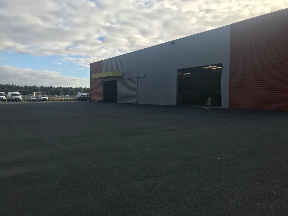 ENTREPOT A LOUER - LE BARP ZA EYRIALIS 