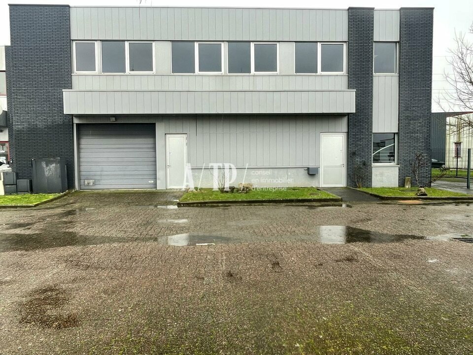 LOCAL D'ACTIVITE A LOUER 400 M² MERIGNAC